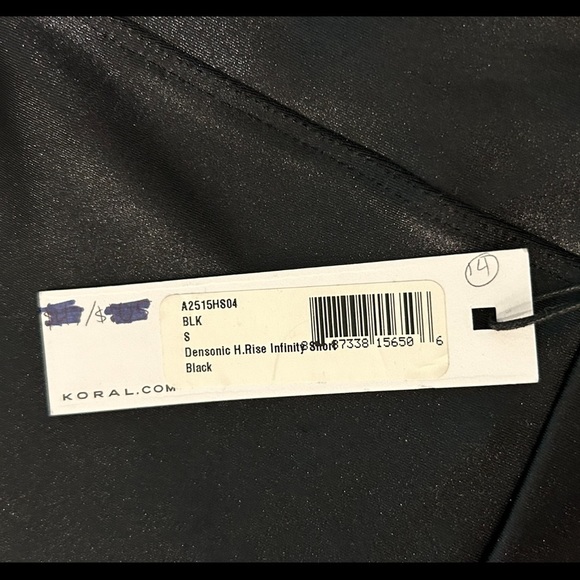 Koral NWT Densonic Infinity High Rise Short - Black sz S - Picture 3 of 6